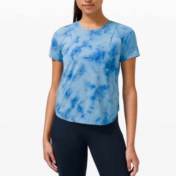 lululemon athletica Tops - Lululemon Lightweight Run Kit Short Sleeve
Tidal Dye Vapor Hawaiian Blue